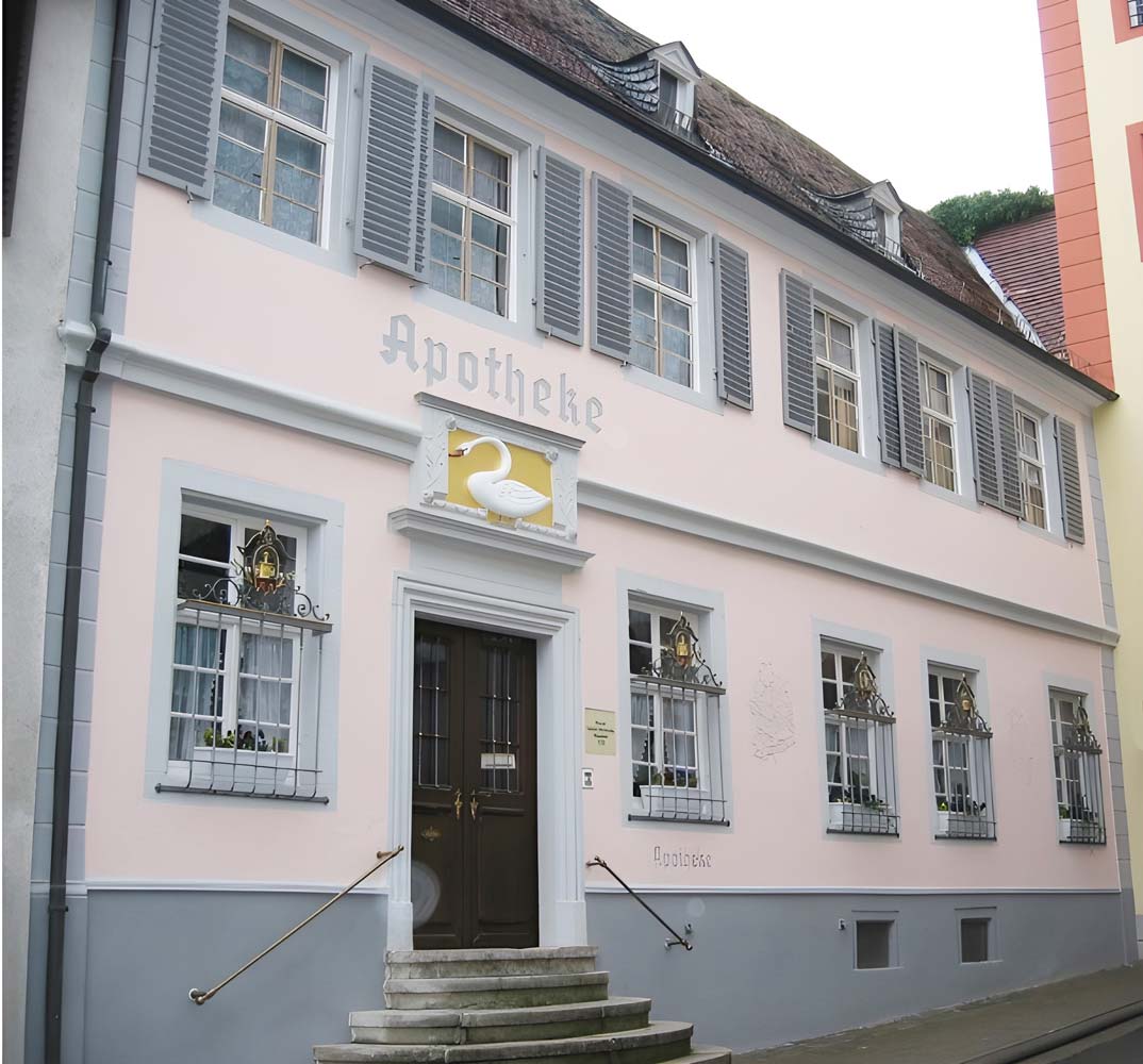 sw-12-fuerstlichehofapotheke-a