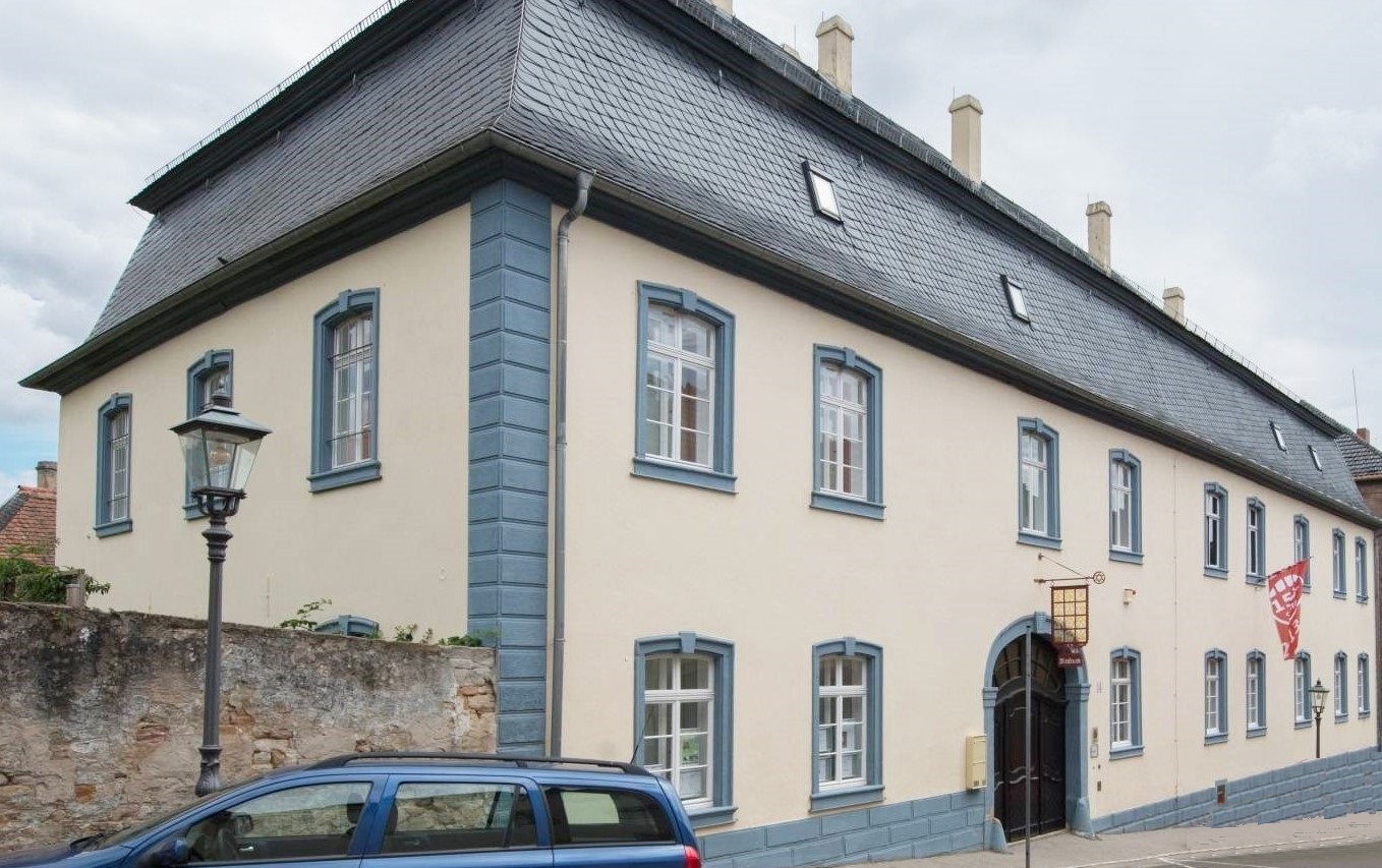 sw-28-museumimstadtpalais-b