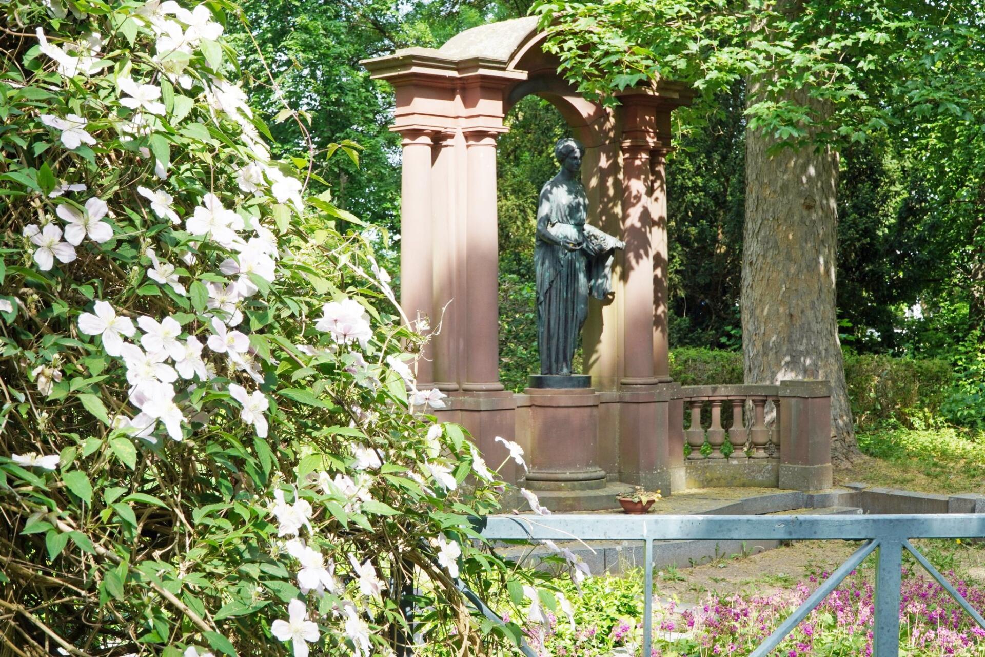 sw-33-schlossgarten-2